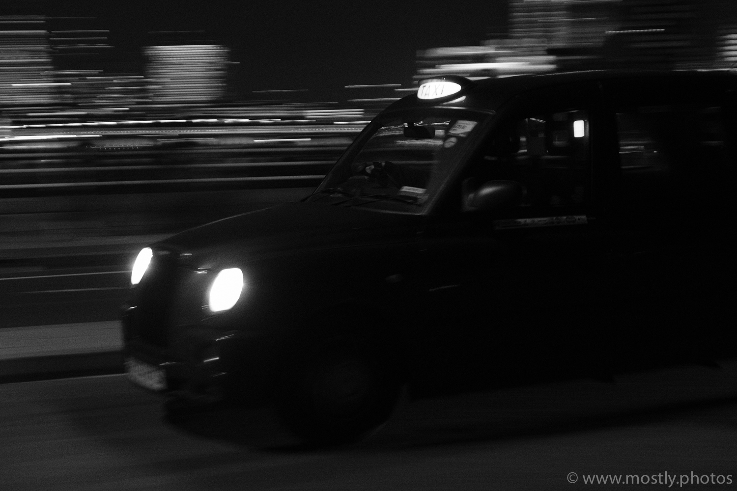 Fuji X-T2 ACROS - London Cab