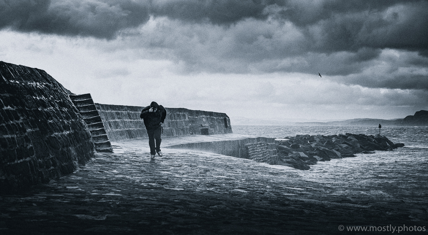 Fuji X-T2 - The Cobb, Lyme Regis, UK