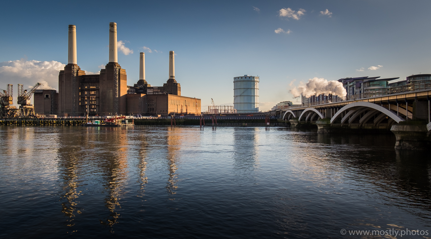 The Orient Express Passes Battersea Power Station