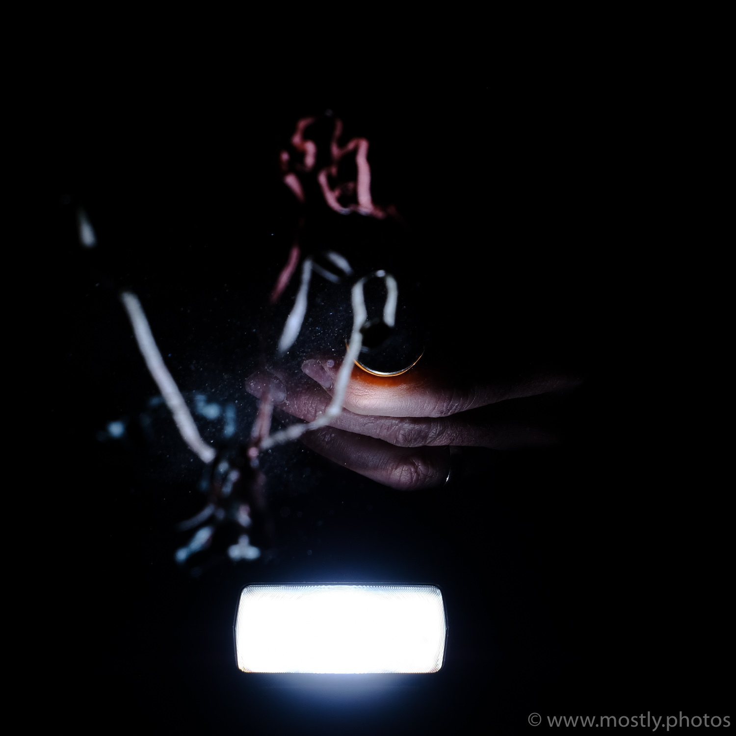 MIOPS Smart Trigger (30ms) Fuji X-T2 - High Speed Photography - Party Popper