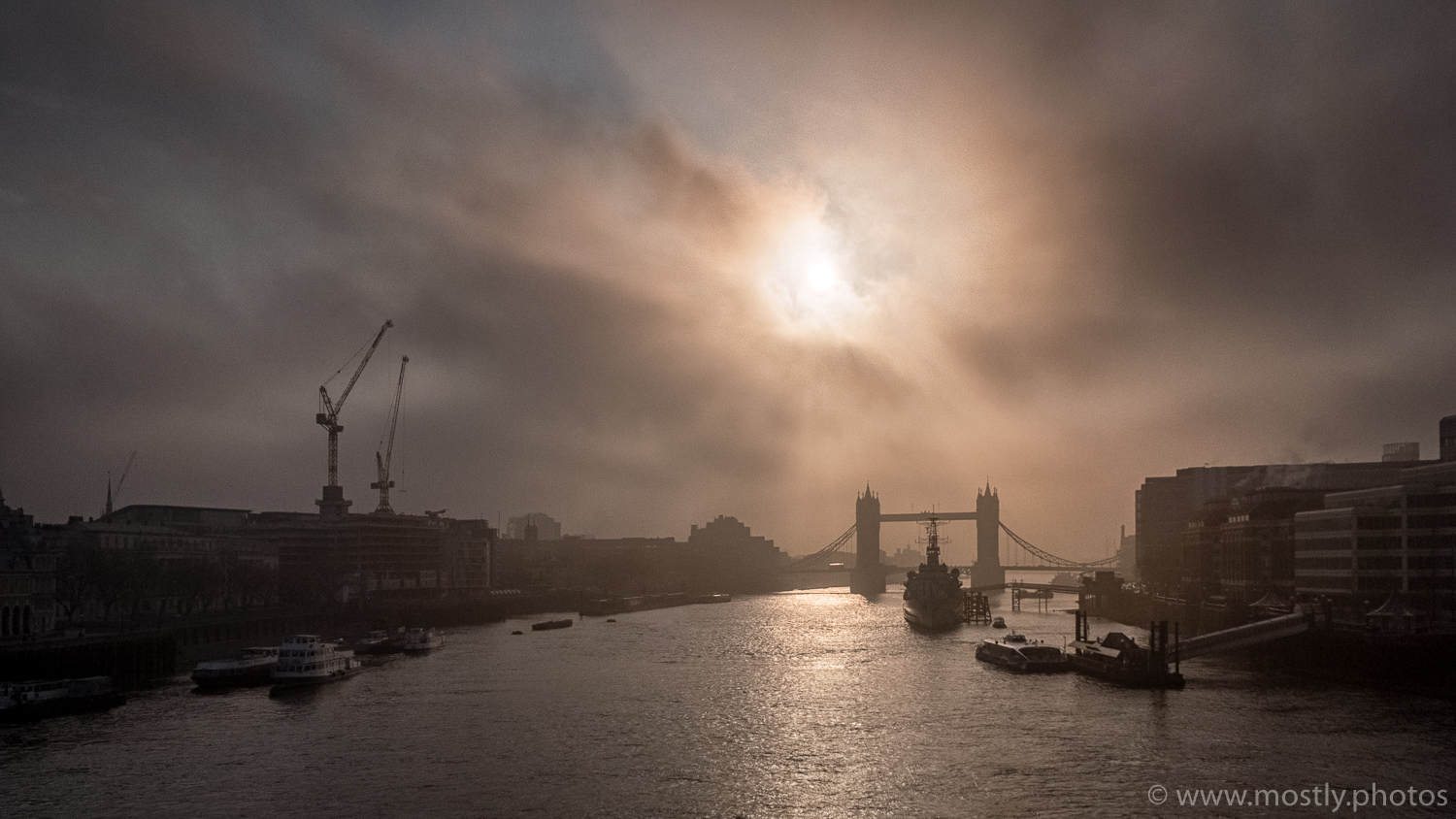 Adobe Lightroom Mobile HDR RAW - City of London