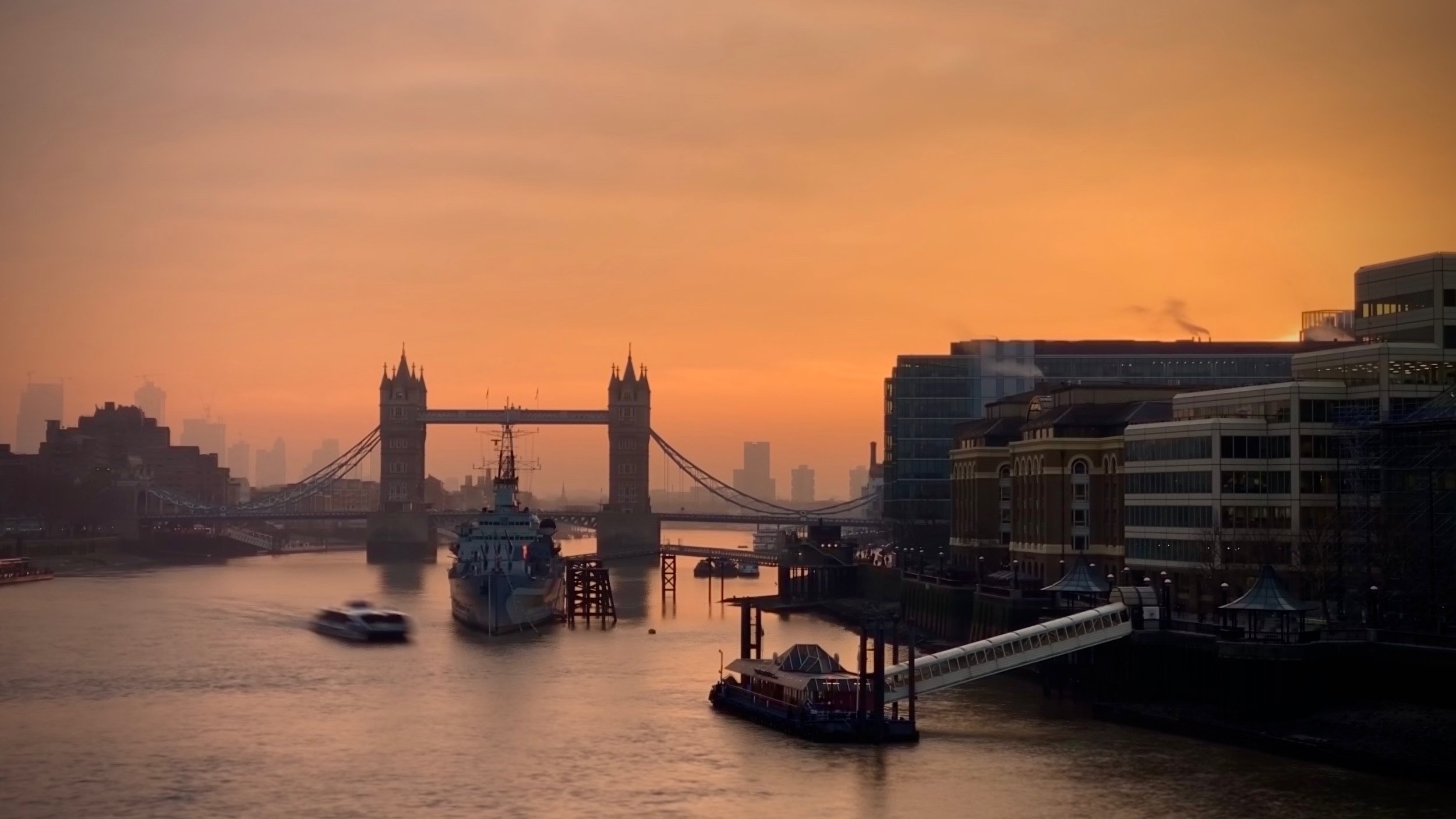 Tower Bridge and the River Thames under a blood red sky iPhone XS Live (Long Exposure)