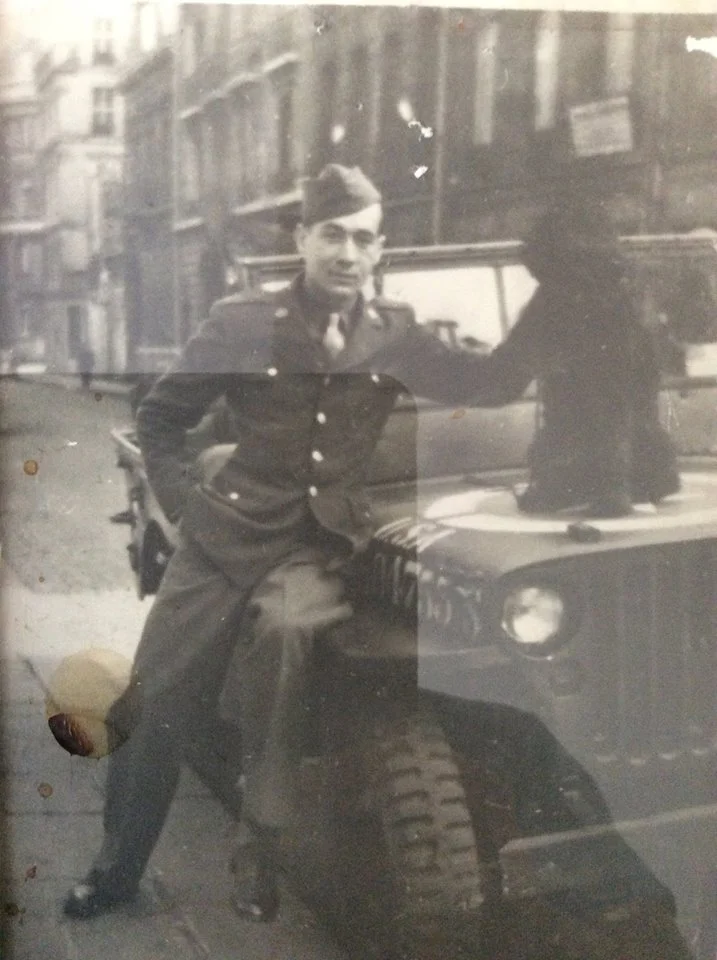 Walter in a liberated Paris