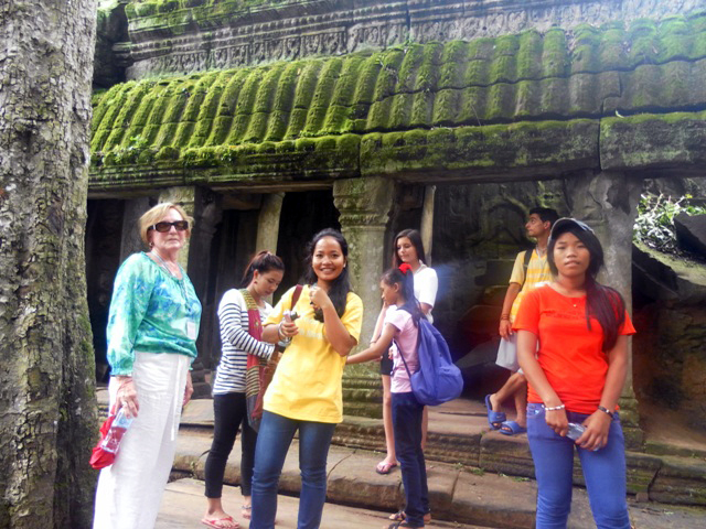 BB 1 kids and team to visit Angkor Wat temple.JPG