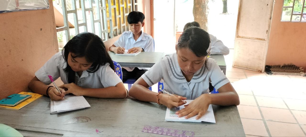 Pe school (6).jpg