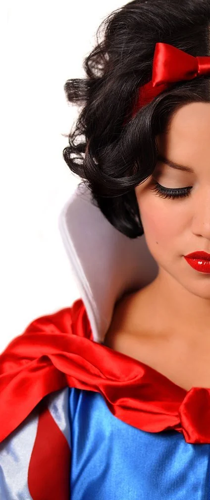 1. Disney Princesses brought to life http://bit.ly/ijc4VD
2. How to Photograph the Ultimate Summer Road Trip http://bit.ly/lCWOOT
3. Time Lapse Sky Shows Earth Rotating Instead of Stars http://bit.ly/jM1Dop
4. Blessed natural photography http://bit.ly/mtMl4M
5. Photos from When We Tested Nuclear Bombs http://bit.ly/mLEm63
