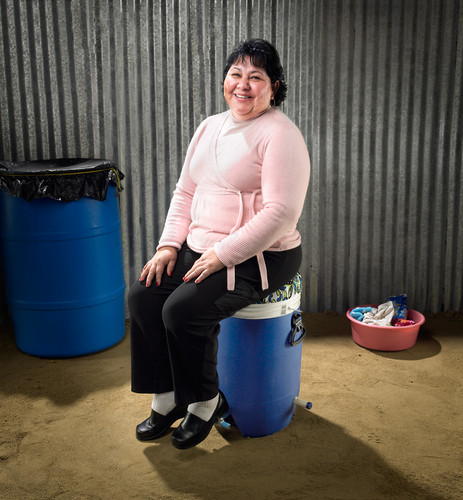  ​Work the laundry while sitting 