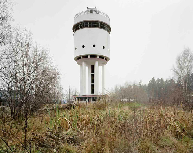 1670962-slide-6-water-tower-for-the-uralmashzavod-socialist-city.jpeg
