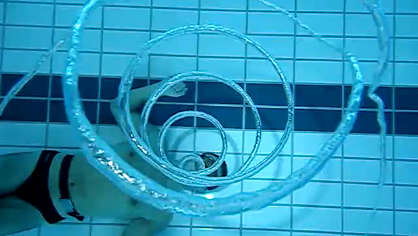 Wafel Actief extreem 5 - Blowing Underwater Bubble Rings — 5 things I learned today