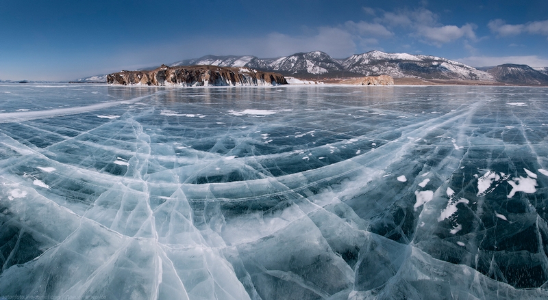 Ice-on-Lake-Baikal-03.jpeg