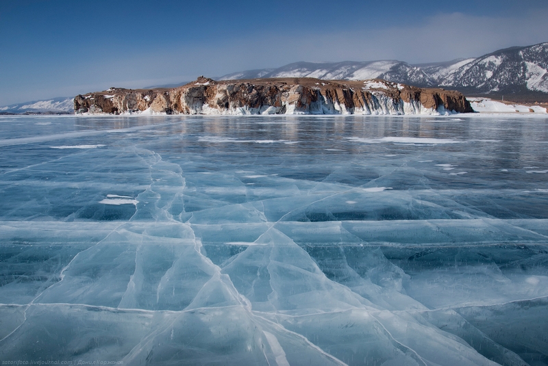 Ice-on-Lake-Baikal-02.jpeg