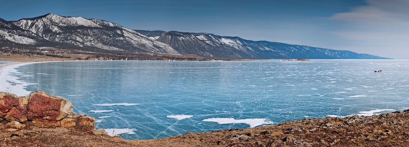 Ice-on-Lake-Baikal-04.jpeg