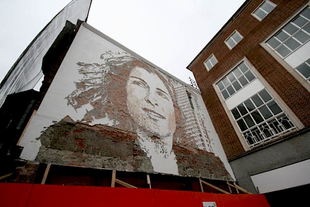 vhils_riodejaneiro_exeter_06.jpeg