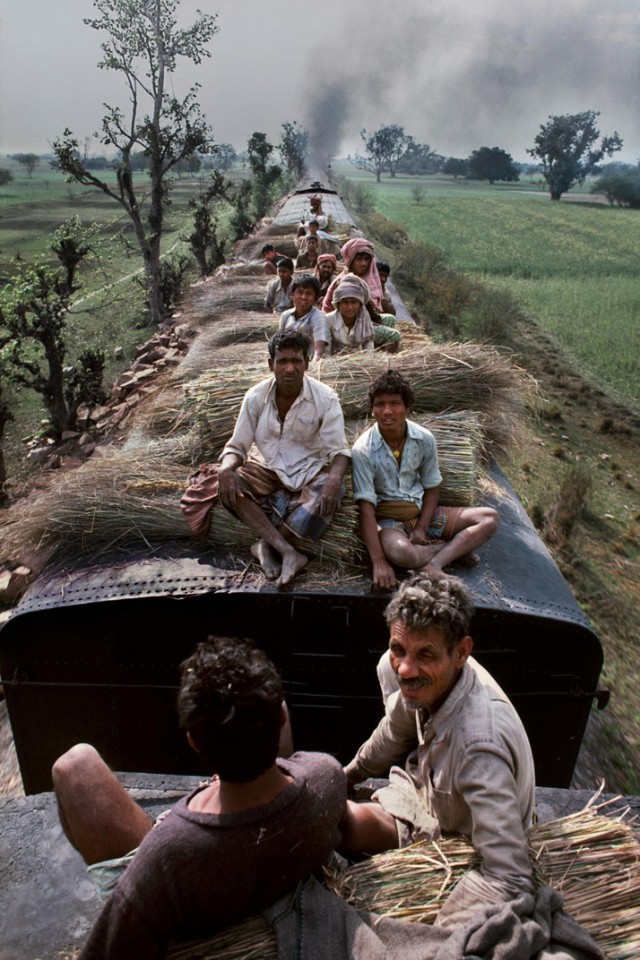 Trains-Steve-McCurry3-640x960.jpeg