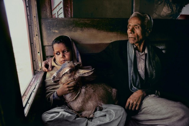 Trains-Steve-McCurry6-640x426.jpeg