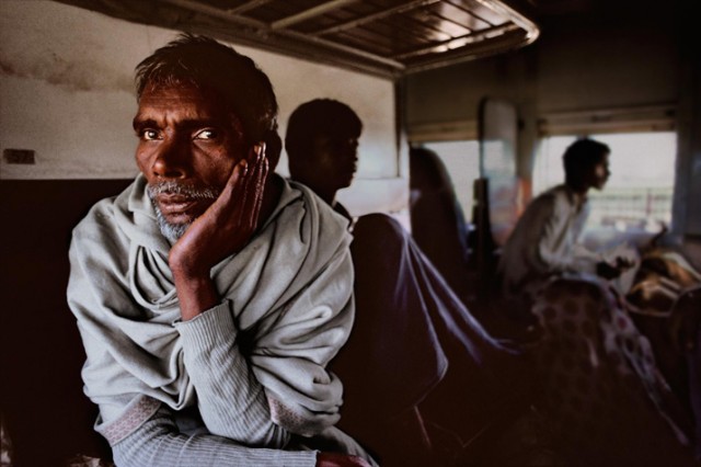 Trains-Steve-McCurry7-640x426.jpeg