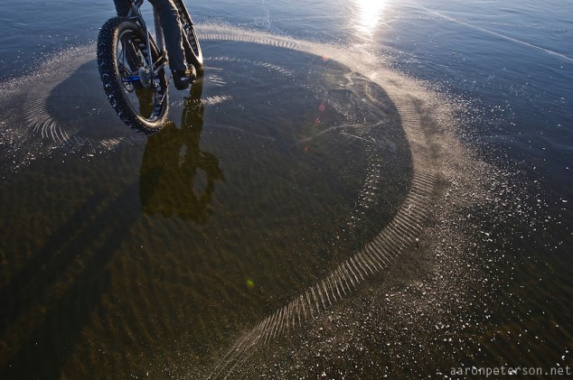 Ice-biking-on-Lake-Michigan-07-634x421.jpg