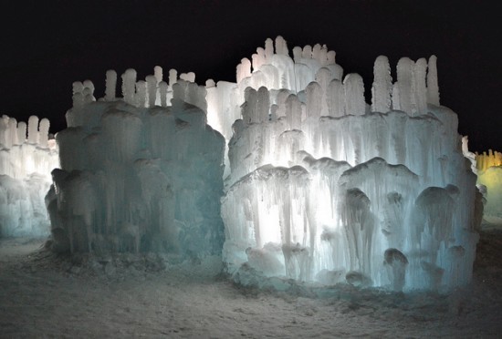 Brent-Christensen-Ice-Castle4-550x372.jpg