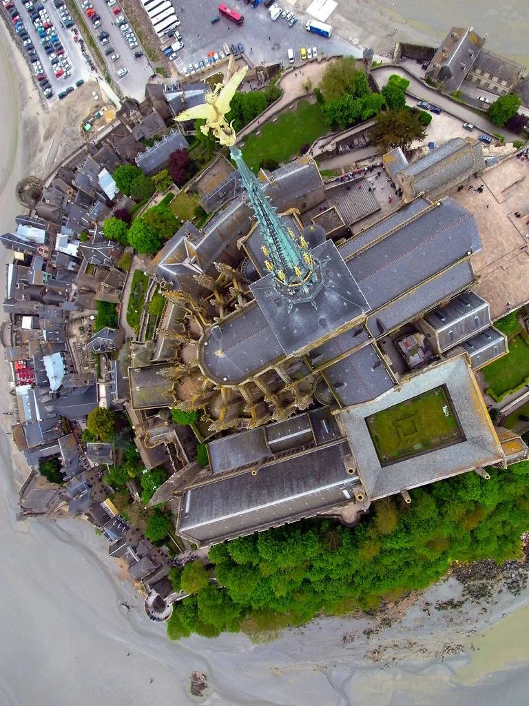 KAP Kite Aerial Photography Mont St Michel.jpg