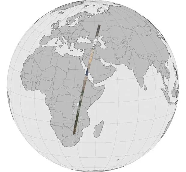 A Panoramic Photo Stretching 6,000 miles from Russia to South Africa