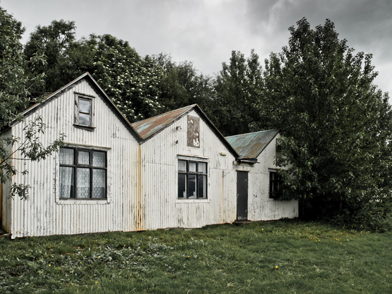 abandoned-iceland-houses-7.jpg