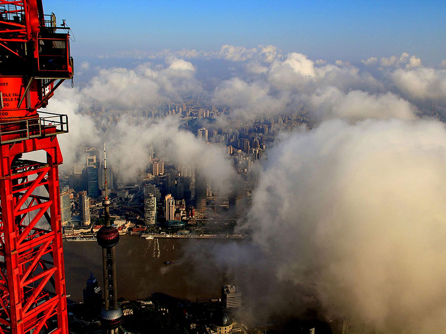 crane-operator-aerial-shanghai-photos-wei-gensheng-10.jpg