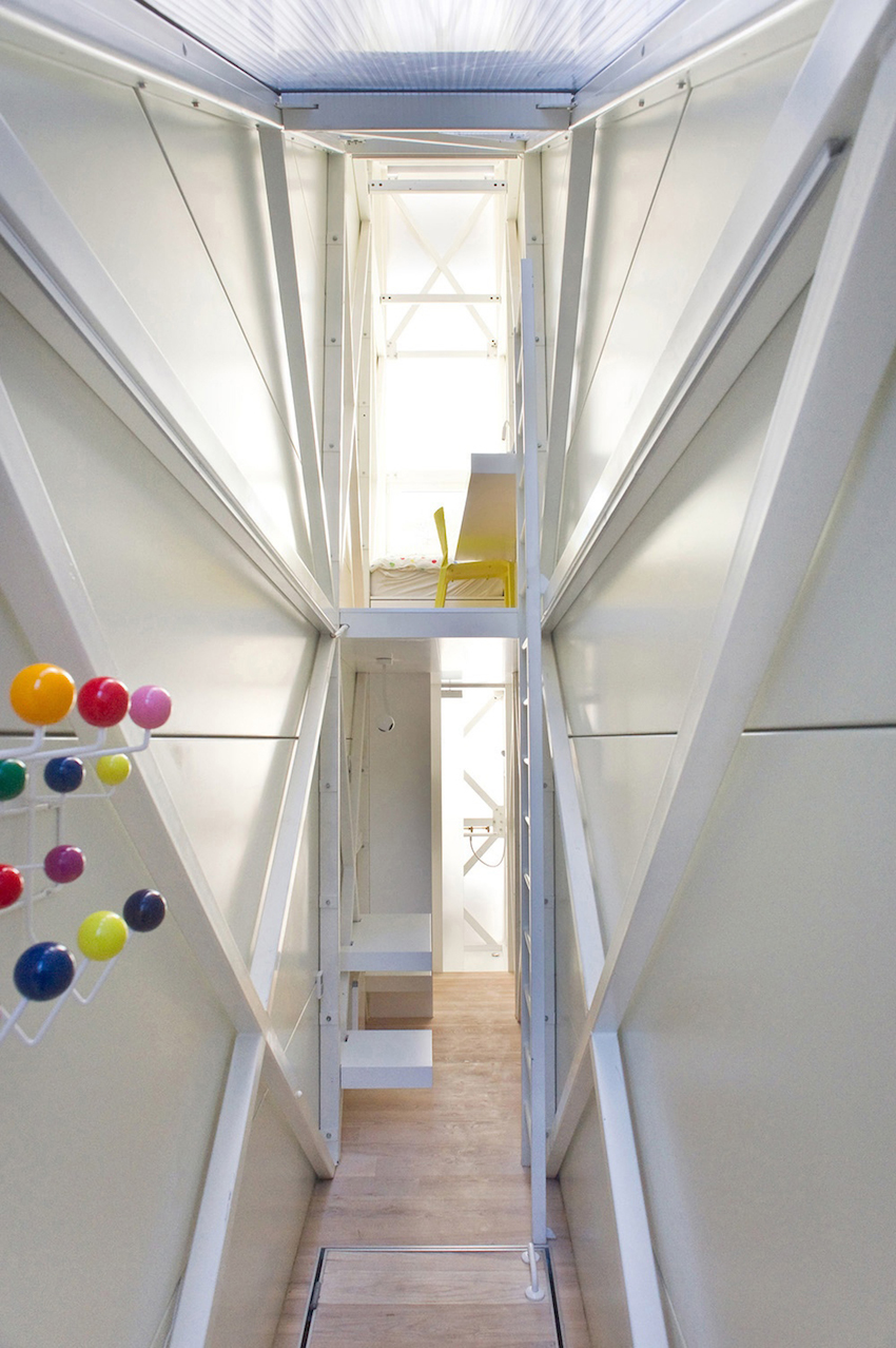 Keret_House02.jpg