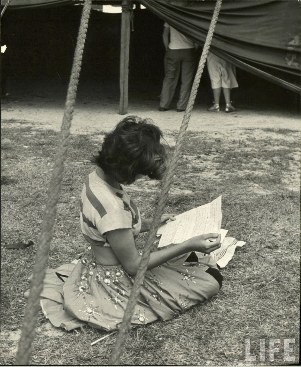 Daily Life of Circus Girls in Sarasota, Florida, ca. 1949 (5).jpg