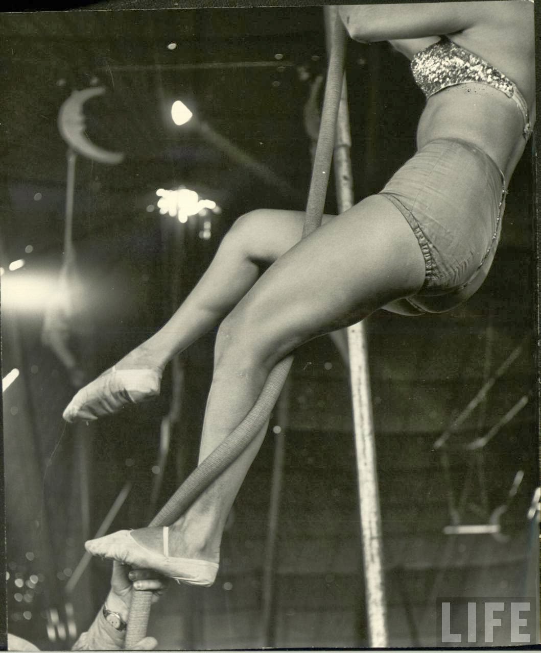 Daily Life of Circus Girls in Sarasota, Florida, ca. 1949 (9).jpg