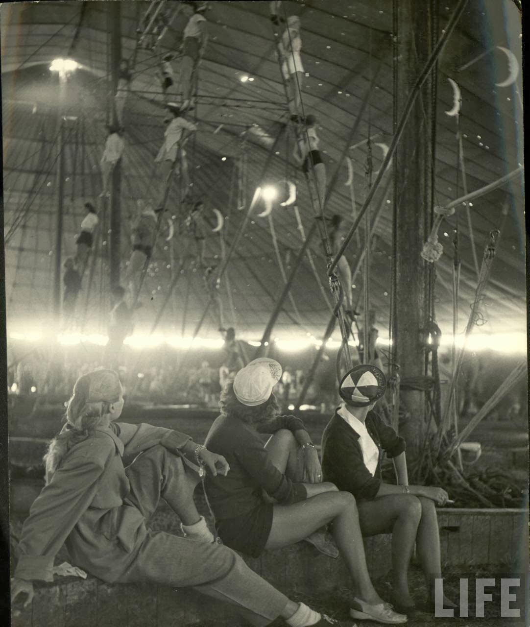 Daily Life of Circus Girls in Sarasota, Florida, ca. 1949 (10).jpg
