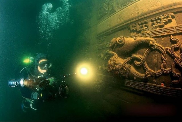 Lost-City-found-Underwater-in-China-3-640x428.jpg