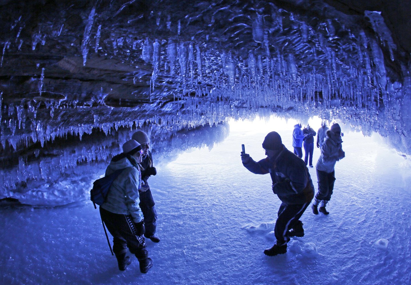 la-ice-caves-20140217-photos-003.jpeg