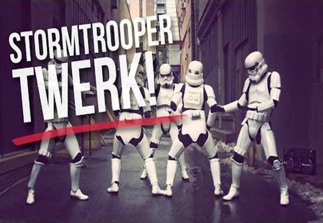 Star Trek v. Stormtroopers Dance Off
