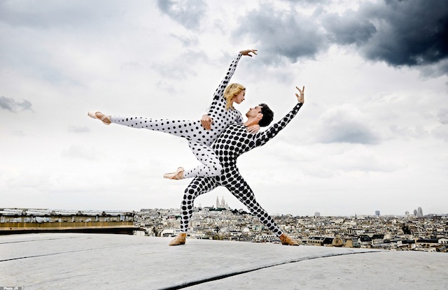 Rooftop-Dancers-in-Paris-by-JR-4.jpg