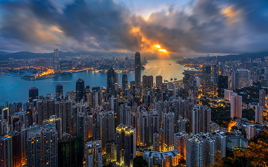 drone-photos-show-immense-size-hong-kong-8.jpg