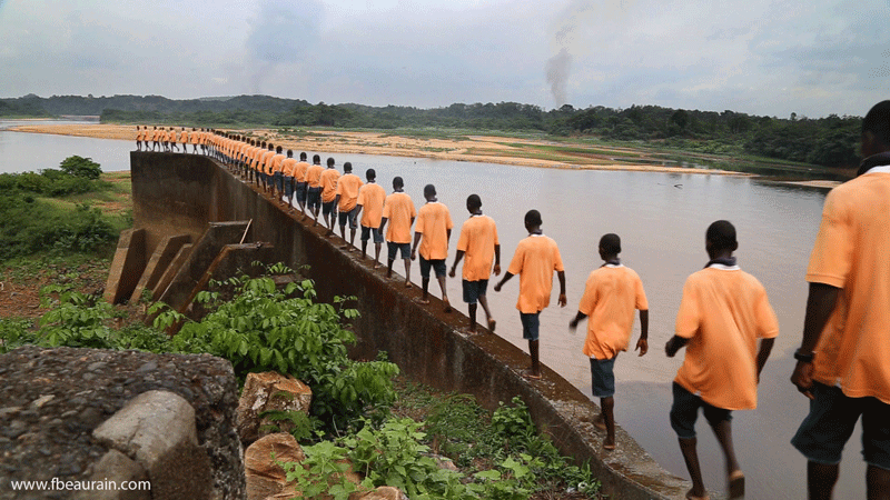 Cloned Animated GIFs from Monrovia, Liberia by François Beaurain.