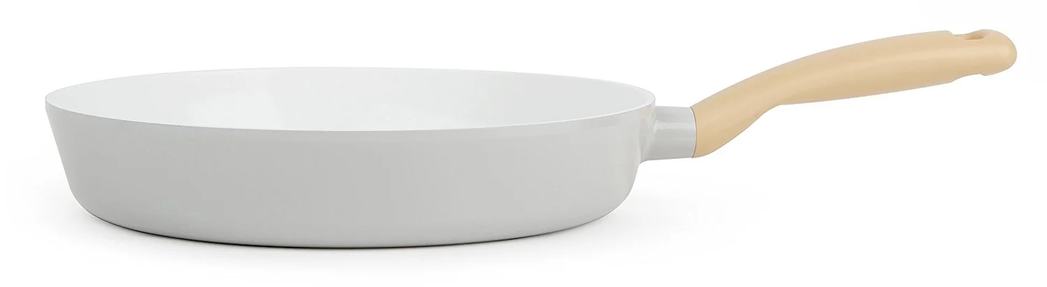 Design Wish — 11-Inch Retro Cast Aluminum Frying Pan with Soft-Touch Handle and Ecolon Non-Stick Coating, Gray