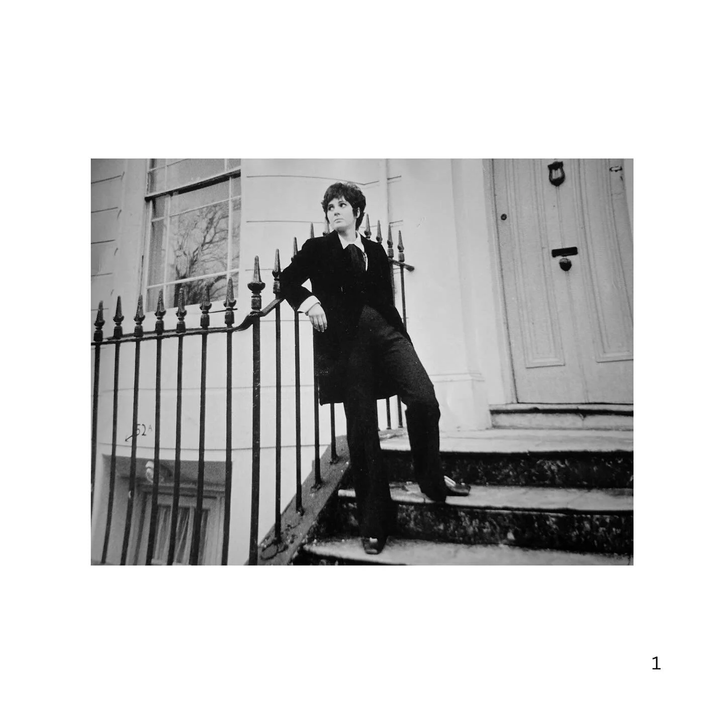 Me,21, on my doorsteps in Holland Park, sporting a &lsquo;velvet frock coat&rsquo; and &lsquo;bell-bottom trousers&rsquo; .
.
.
.
.
.
#Fashion #CambridgeLife #RockNRoll #PinkFloyd #CreativeJourney #andreagaler #StyleThroughTheDecades #FromEastEndToLo