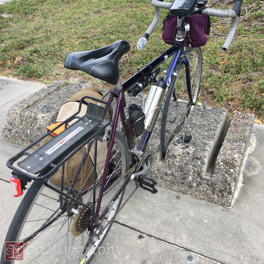 I imagine trying to use a u-lock with these racks would not be easy.