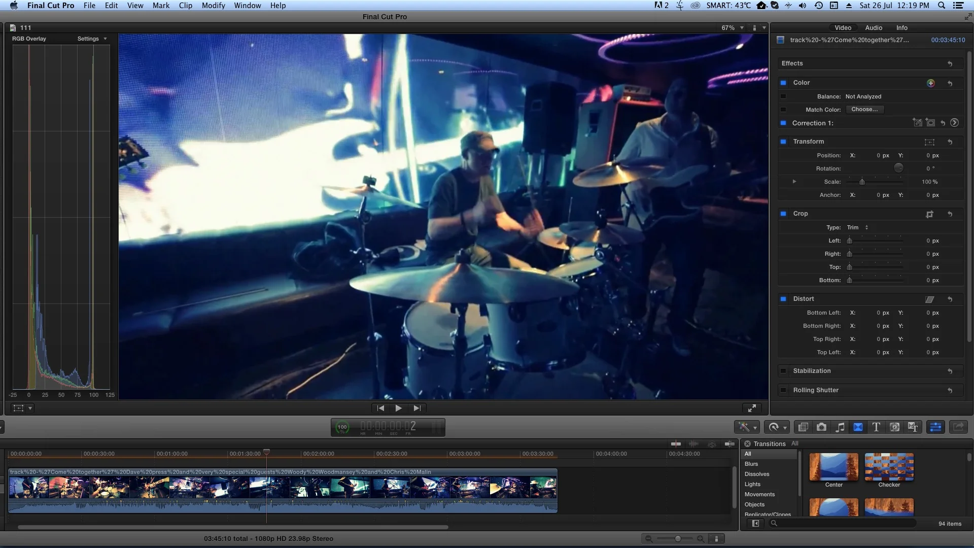 Something a little more suitable for color correction. Event browser dragged off to the side.