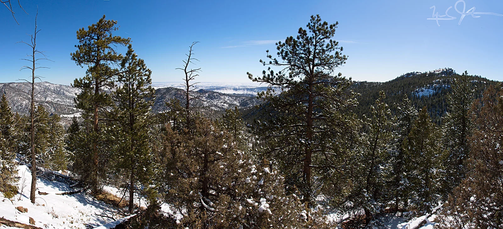 Looking back to the southeast towards the eastern plains of Colorado.