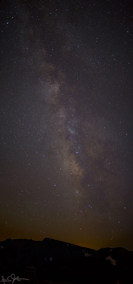 Not too much light pollution, so the Milky Way is clearly visible after dark.