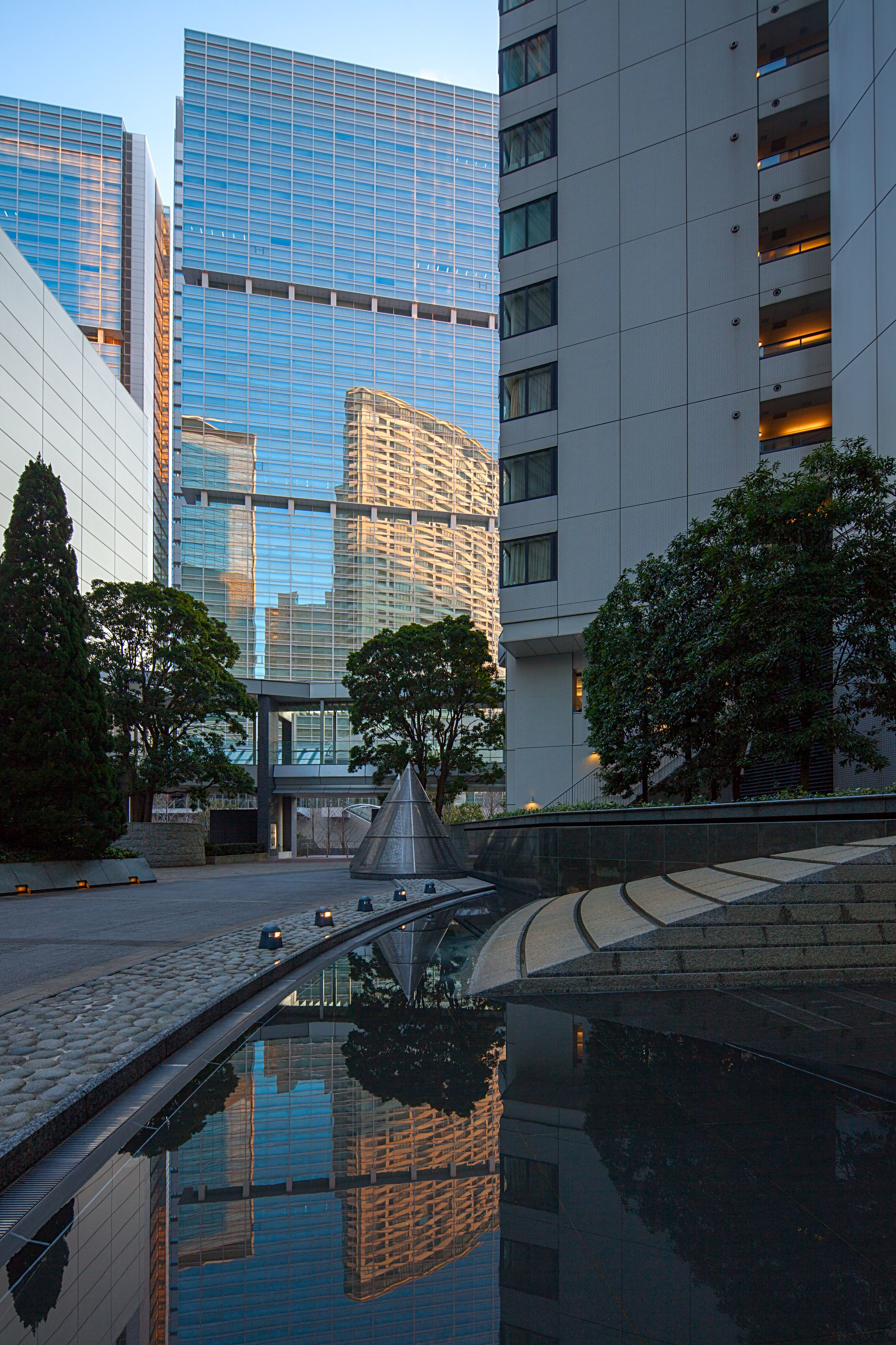 1005-_5D1-0303.jpg