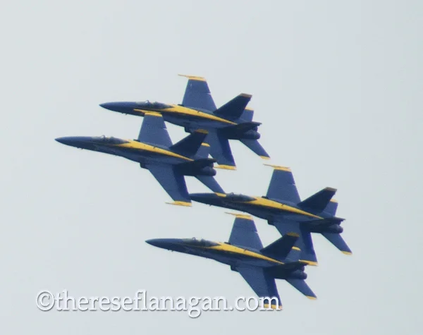 4 Blue Angels - Chicago Air Show 2012