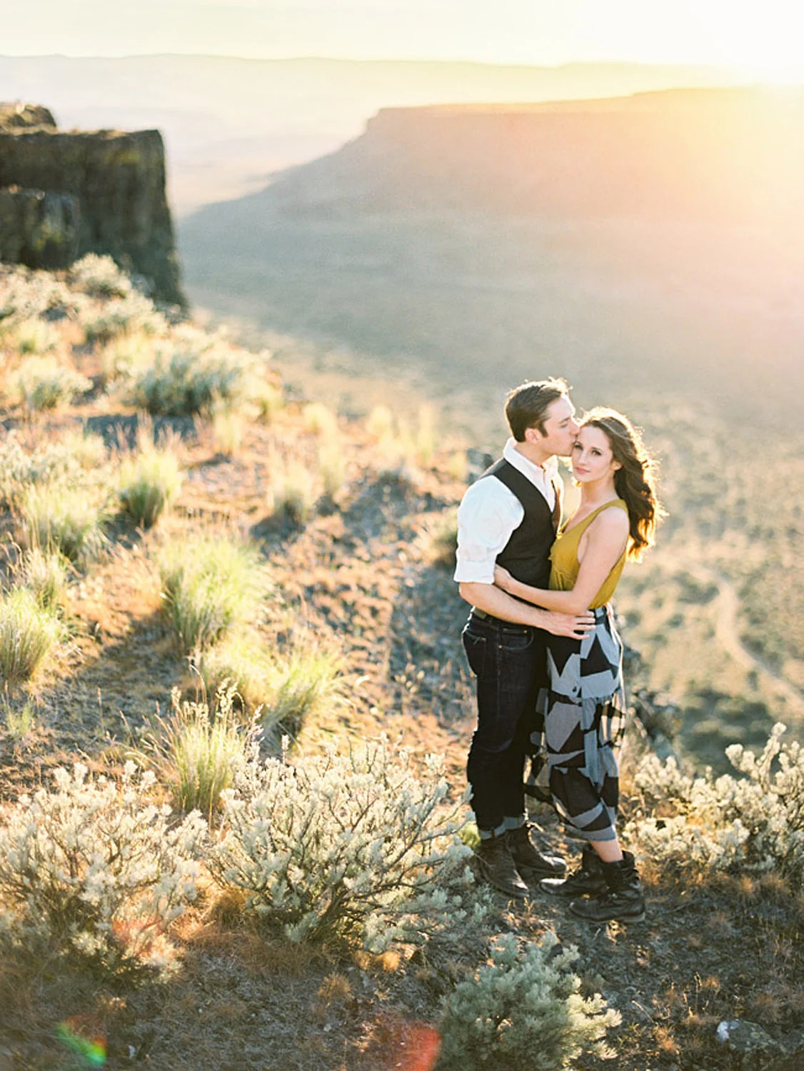 columbia-gorge-desert-engagement-film-0026.JPG