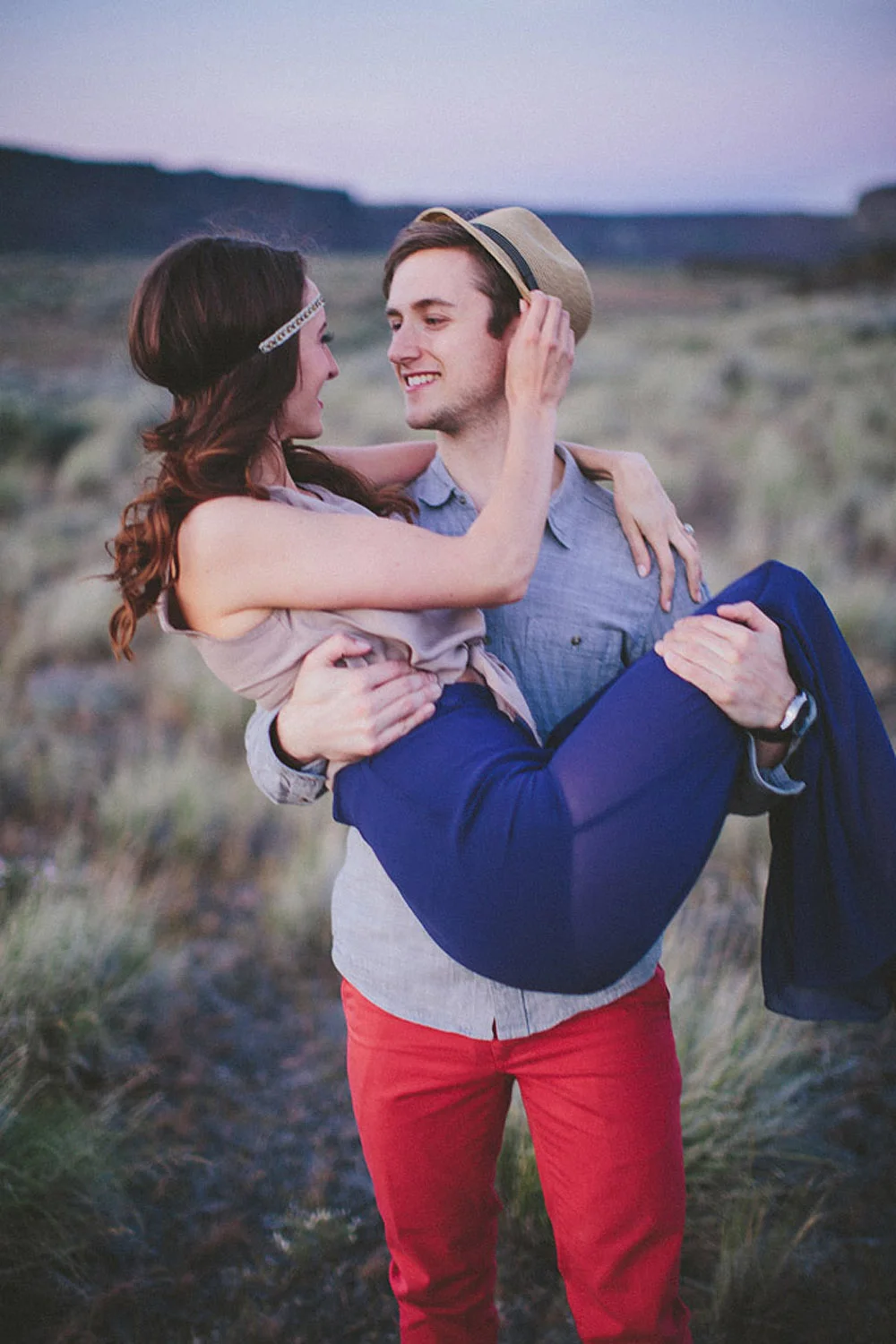 columbia-gorge-desert-engagement-film-0050.JPG
