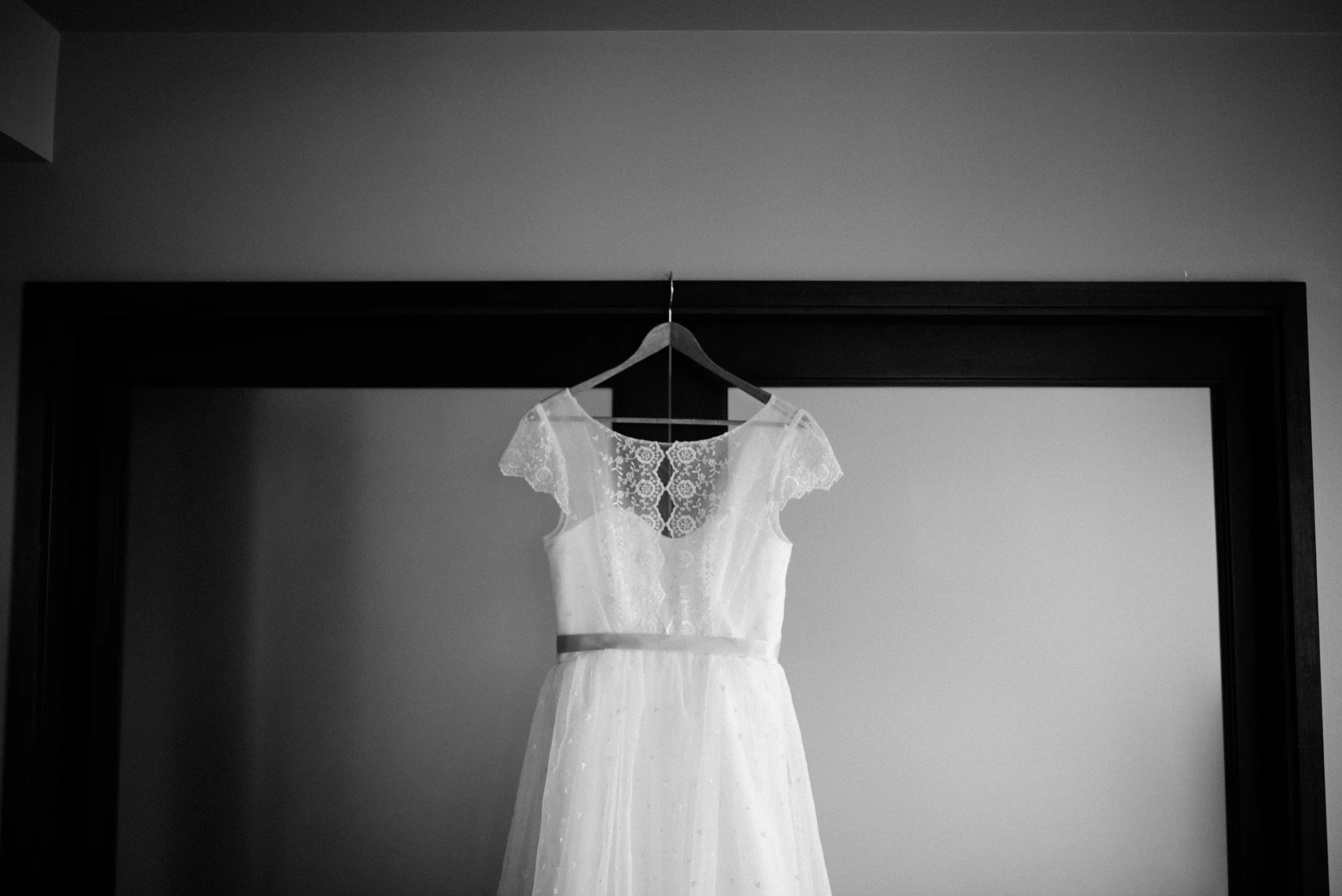 ryan-flynn-photography-sodo-park-seattle-wes-anderson-wedding-001.JPG