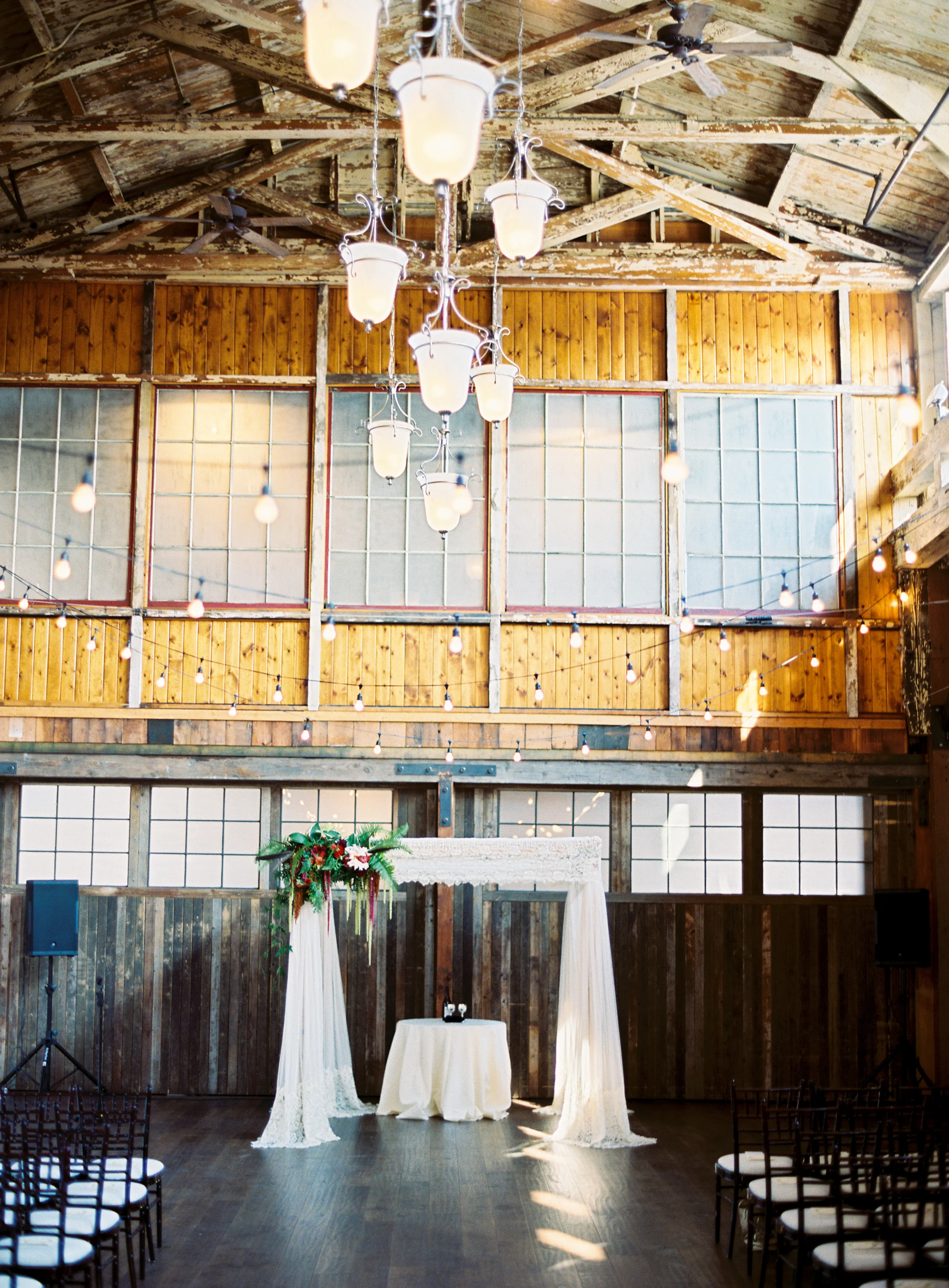 ryan-flynn-photography-sodo-park-seattle-wes-anderson-wedding-059.JPG