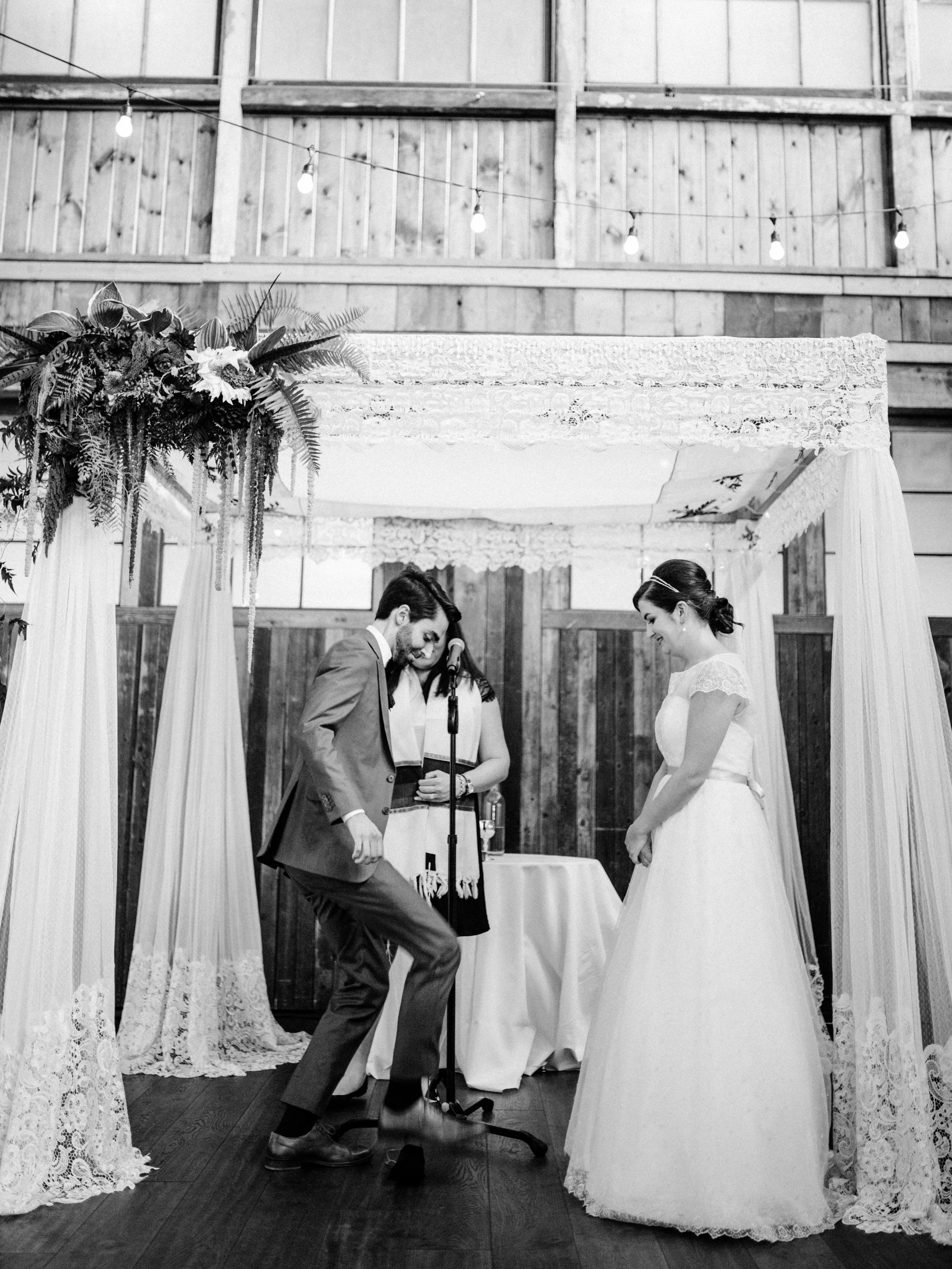 ryan-flynn-photography-sodo-park-seattle-wes-anderson-wedding-075.JPG