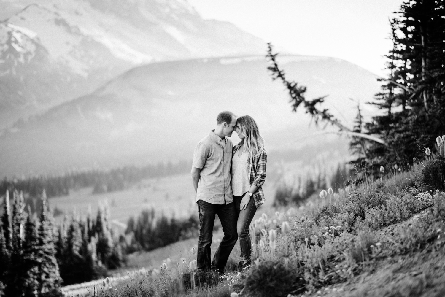 016-mt-rainier-adventure-engagement-session-seattle-film-photographer-ryan-flynn.jpg